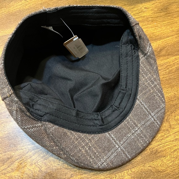 Brown plaid pageboy style hat - Picture 3 of 4